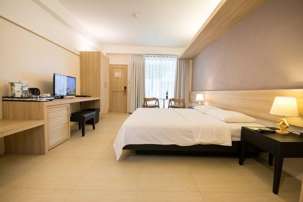 The Tides Boracay 4* Balabag (Boracay)