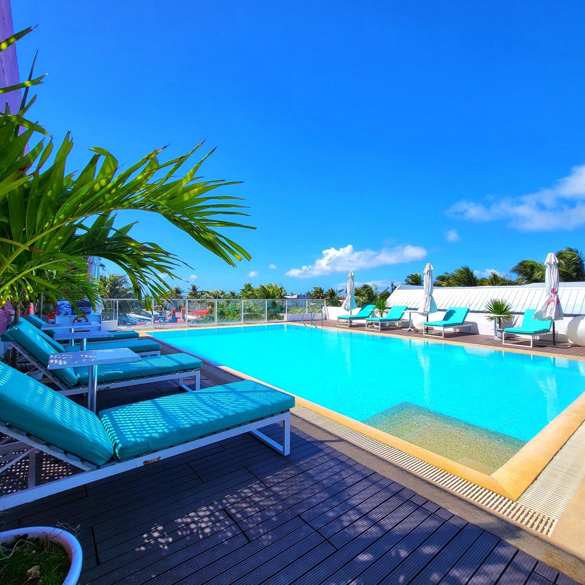 The Tides Boracay Resort 4*